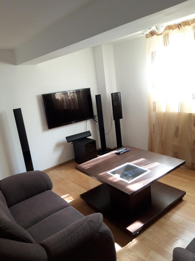 Papas Apartments Bucurestii Noi エクステリア 写真